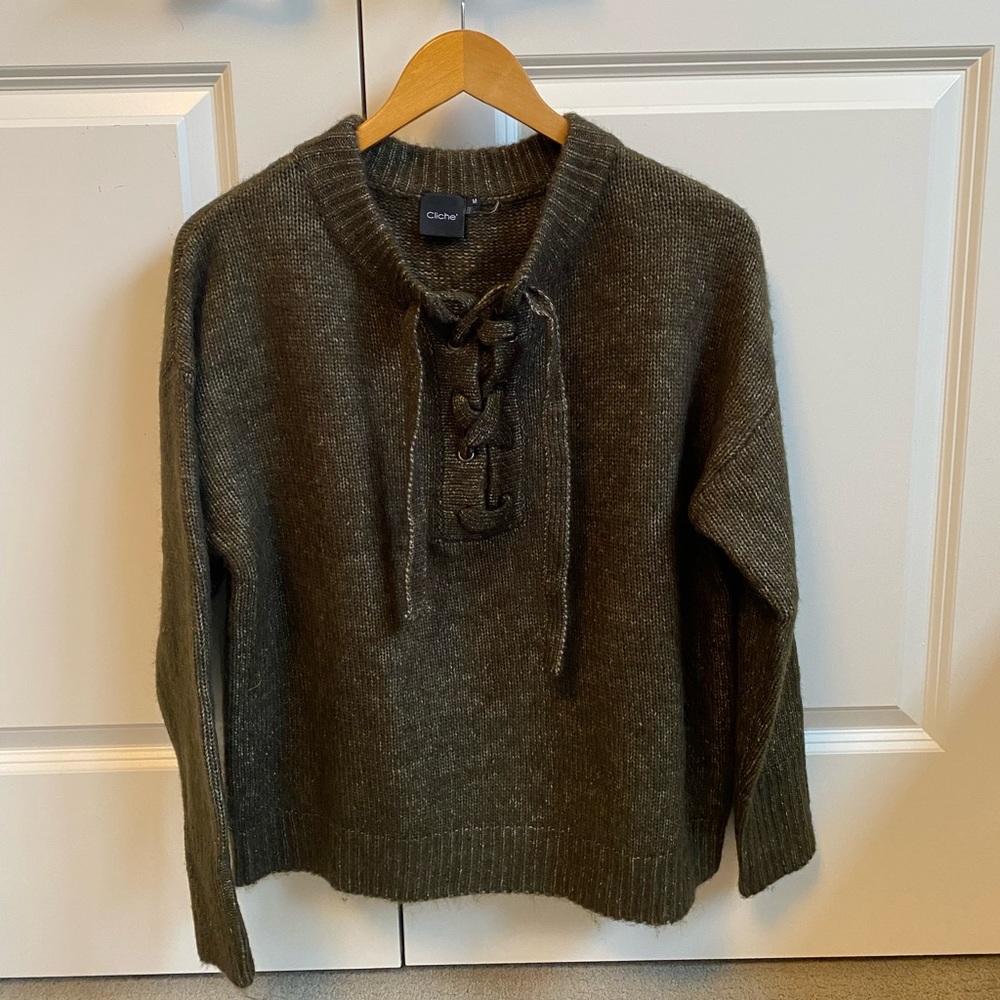Olive Green Cliché sweater M